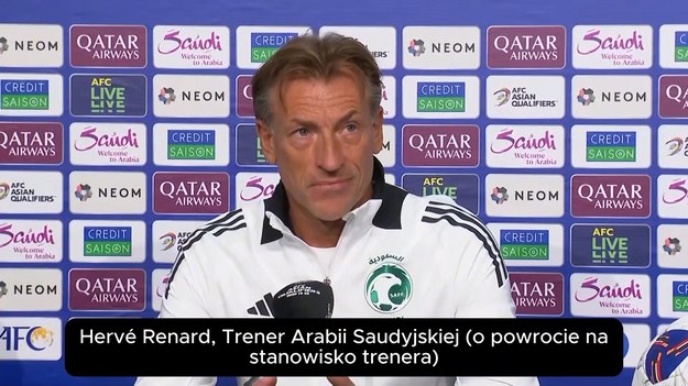 Francuz Hervé Renard pomoże Arabii Saudyjskiej wrócić na właściwe tory w eliminacjach do Pucharu Świata. W czwartek, w Melbourne, powróci na stanowisko selekcjonera drużyny, aby poprowadzić ją w meczu z Australią.

Po słabym październiku, w którym "Zielone Sokoły" zdobyły zaledwie jeden punkt z sześciu możliwych, Saudyjczycy będą chcieli odzyskać formę. Wówczas zmierzą się z odradzającą się Australią.

Arabia Saudyjska nigdy nie pokonała Socceroos na australijskiej ziemi, ale ewentualne zwycięstwo Renarda pozwoli drużynie wrócić na ścieżkę prowadzącą do Mistrzostw Świata 2026.

56-letni Renard pełnił już rolę selekcjonera Arabii Saudyjskiej w latach 2019–2023, prowadząc zespół do Mistrzostw Świata 2022 w Katarze.

Zastępuje Roberto Manciniego, który zakończył swoją kadencję zaledwie po czterech meczach w Grupie C, zdobywając pięć punktów. W tym czasie drużyna zdołała wygrać tylko jedno spotkanie i strzelić trzy gole.