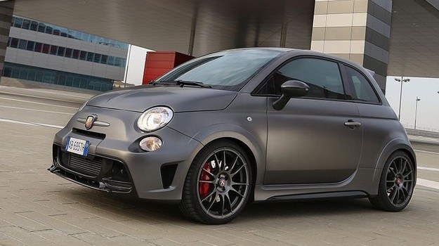 Hardkorowy Abarth 695 biposto Abarth 695 biposto /Abarth