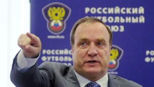 Advocaat rozstaje się z reprezentacją Rosji po Euro 2012