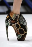 Alexander McQueen - detale - wiosna-lato 2010