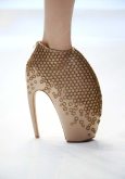 Alexander McQueen - detale - wiosna-lato 2010