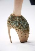 Alexander McQueen - detale - wiosna-lato 2010