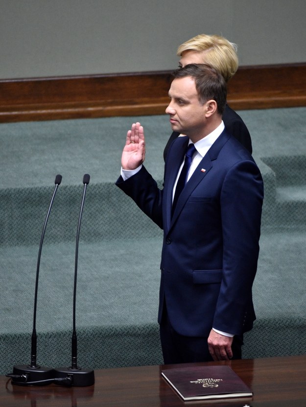 Zaprzysiężenie Andrzeja Dudy. Relacja na żywo Andrzej Duda podczas składania przysięgi /Jacek Turczyk /PAP