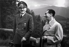 Austriacki historyk o nowych szczegółach z życia Hitlera