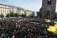 "Czarne protesty" w całej Polsce. Odczytano "listę hańby"