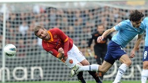 De Rossi rozpoczął przygotowania ze złamanym palcem