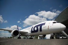 Dreamliner LOT-u musiał zawrócić do Warszawy 
