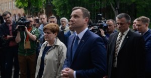 Duda pokonał Komorowskiego w II turze wyborów prezydenckich 