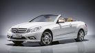 Eleganckie cabrio z dwoma ciekawymi systemami: Aircap zmniejsza zawirowania powietrza w kabinie podczas jazdy z otwartym dachem, Airscarf to układ ogrzewania szyi i głowy podróżnych. Bagażnik 300–390 l, ceny od 184 000 zł.