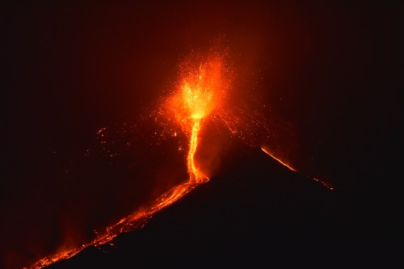 Wulkan Etna Sta Si Znowu Bardzo Aktywny Geekweek W Interia Pl