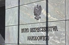 ​"Fakt": Dymisja w BBN. "Pałac wini służby wojskowe"