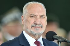 "Fakt": Mocne zarzuty dla Macierewicza. Złożył zeznania ws. protestów marcowych?