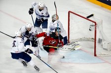 Hokejowe MŚ elity. Kanada - Francja 3-2, Szwecja - Łotwa 2-0