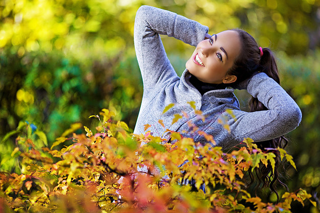 Jesień to cudowna pora roku. Dbaj o siebie, by cieszyć sie nią w zdrowiu /©123RF/PICSEL