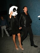 Julian Lennon i tajemnicza dziewczyna-panda