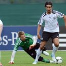 Khedira jak Podolski: Liczy się tylko zwycięstwo