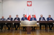 Komisja weryfikacyjna uchyliła decyzje ws. nieruchomości przy ul. Hożej