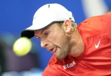 Kubot i Lindstedt oddali mecz w Halle walkowerem