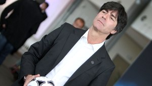 Loew niezagrożony, nawet w przypadku porażki