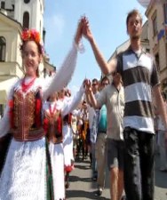 Lublin uczcił rocznicę Konstytucji 3 Maja polonezem. Zobacz film