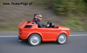 mały zgrabny