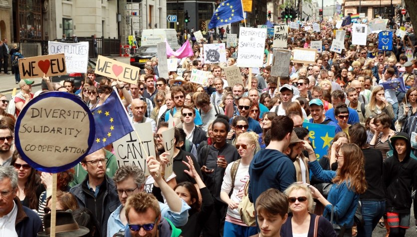 Manifestacja Brytyjczyków przeciwko wyjściu z UE