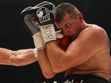 Mariusz Wach sparuje z Dereckiem Chisorą