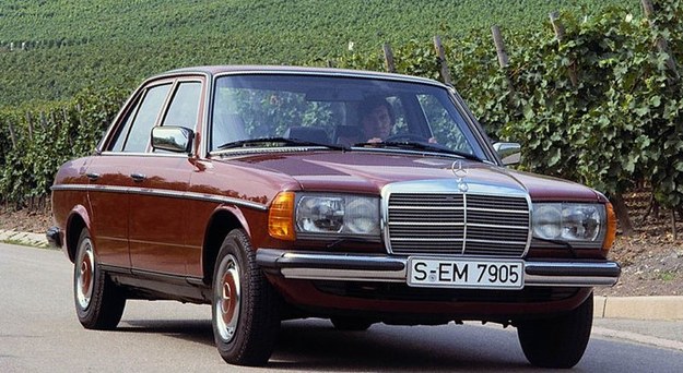 Mercedes W123 /