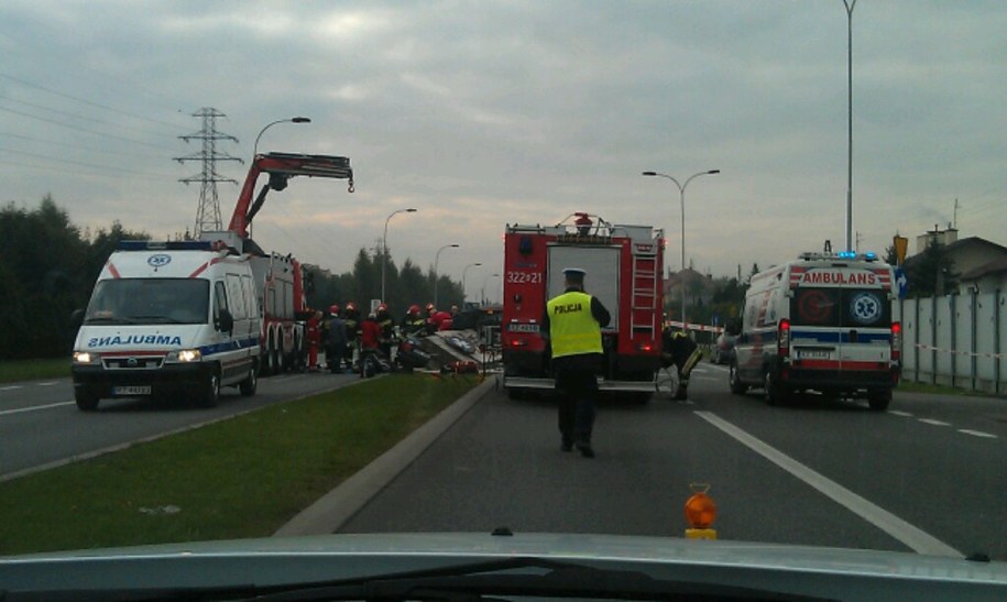 Samochód uderzył w betonowy słup. Kierowca zginął RMF24.pl