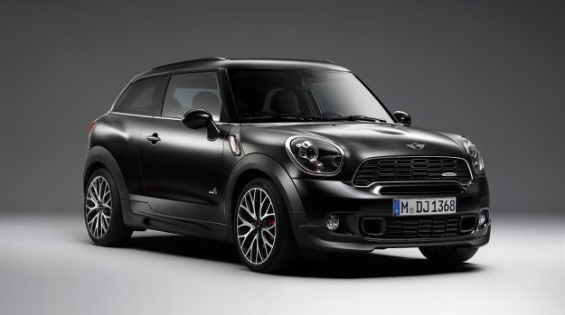 Mini z matowym lakierem Mini Paceman w kolorze Frozen Black /Mini