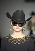 Moschino detale