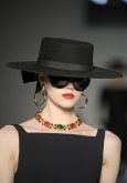 Moschino detale