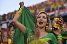 MŚ 2014 - euforia w Brazylii po zwycięstwie nad Chorwacją