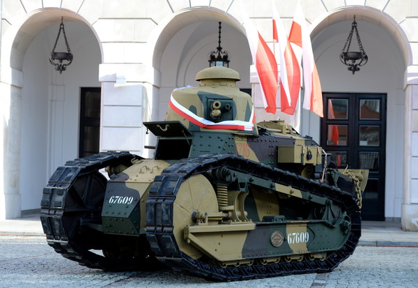 Najstarszy czołg Wojska Polskiego gotowy na święto 11