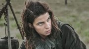Natalia Tena - zwariowana dziewczyna z pubu