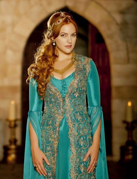 Hurrem Sultan/Alexandra/Roksolana (Meryem Uzerli)