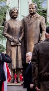 Odsłonięcie pomnika Lecha i Marii Kaczyńskich 