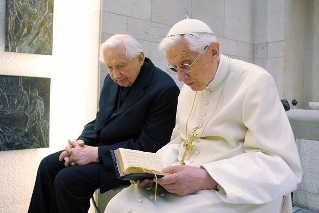 Papież Benedykt XVI ze swoim bratem /East News