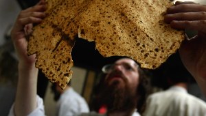 Pesach: Żydowskie święto wolności, radości i macy 