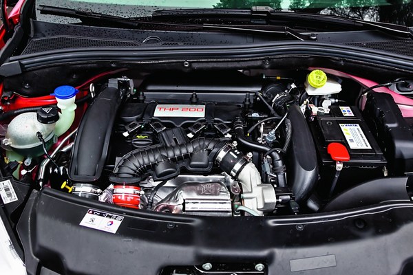 Peugeot 208 GTi pierwsza jazda zdj.6 magazynauto
