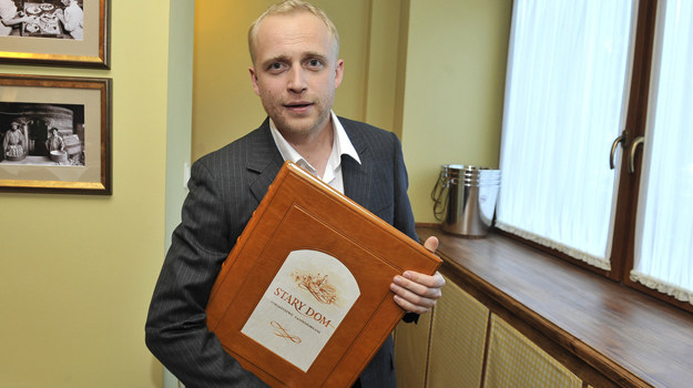 Uwodzicielski zapach tradycji Piotr Adamczyk w 2009 roku otworzył restaurację Stary Dom / /AKPA