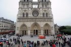 Pisarz zastrzelił się w Notre Dame. Wcześniej umieścił na blogu znaczący wpis