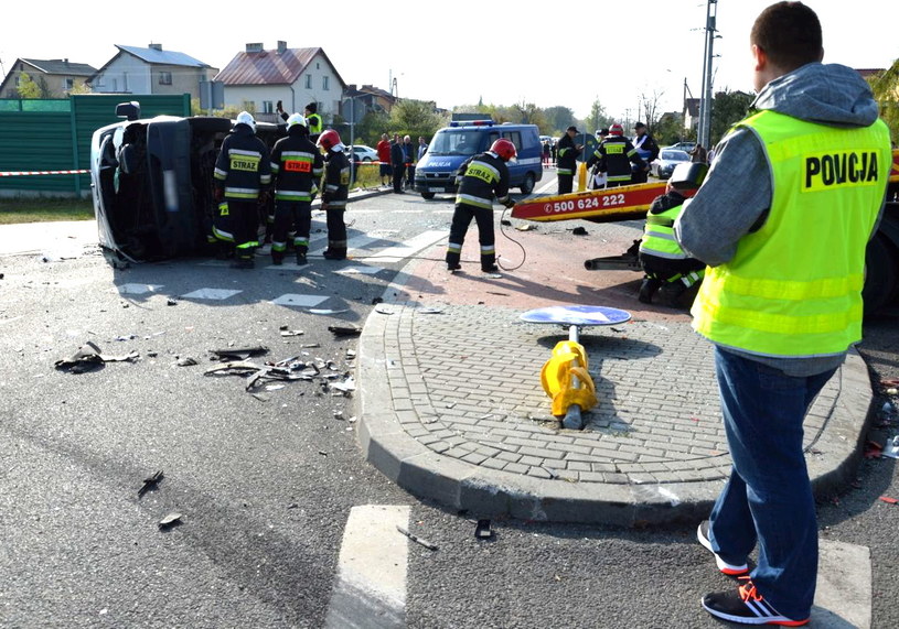 Tragiczny Bilans Po Maj Wce Zgin O Os B Setki Pijanych