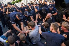 ​Policja usunęła Obywateli RP blokujących przemarsz Młodzieży Wszechpolskiej