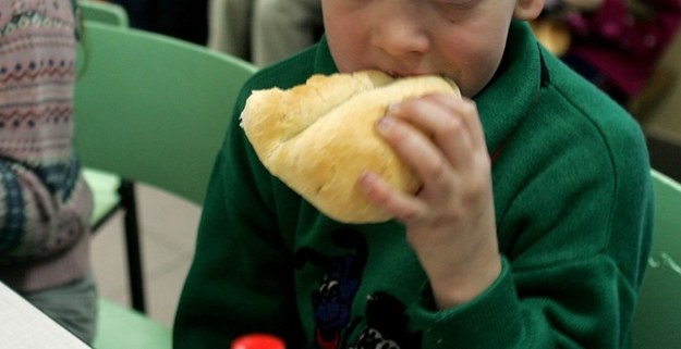 Ponad pół miliona dzieci w Polsce jest głodnych /Wojtek Jargilo /Reporter