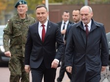 Prezydent Duda ma "odmienną wiedzę" od ministra Macierewicza