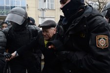 Protesty w Mińsku: Władze uwolniły część zatrzymanych