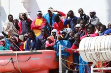 "Przerwać transfer migrantów z włoskich wysp na stały ląd"