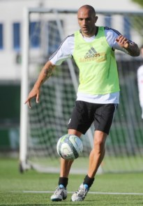 Raul Bravo trenuje z Legią Warszawa. Galeria