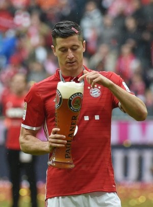 Robert Lewandowski królem strzelców Bundesligi! Robert Lewandowski /KARL-JOSEF-HILDENBRAND /PAP/EPA